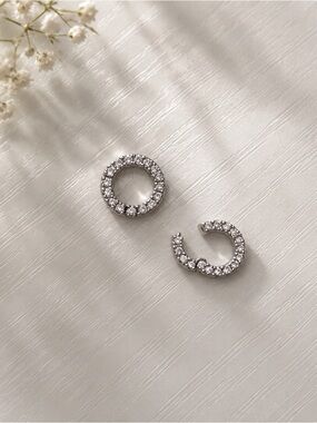 Set of 2 Clasping Links to Attach Charms